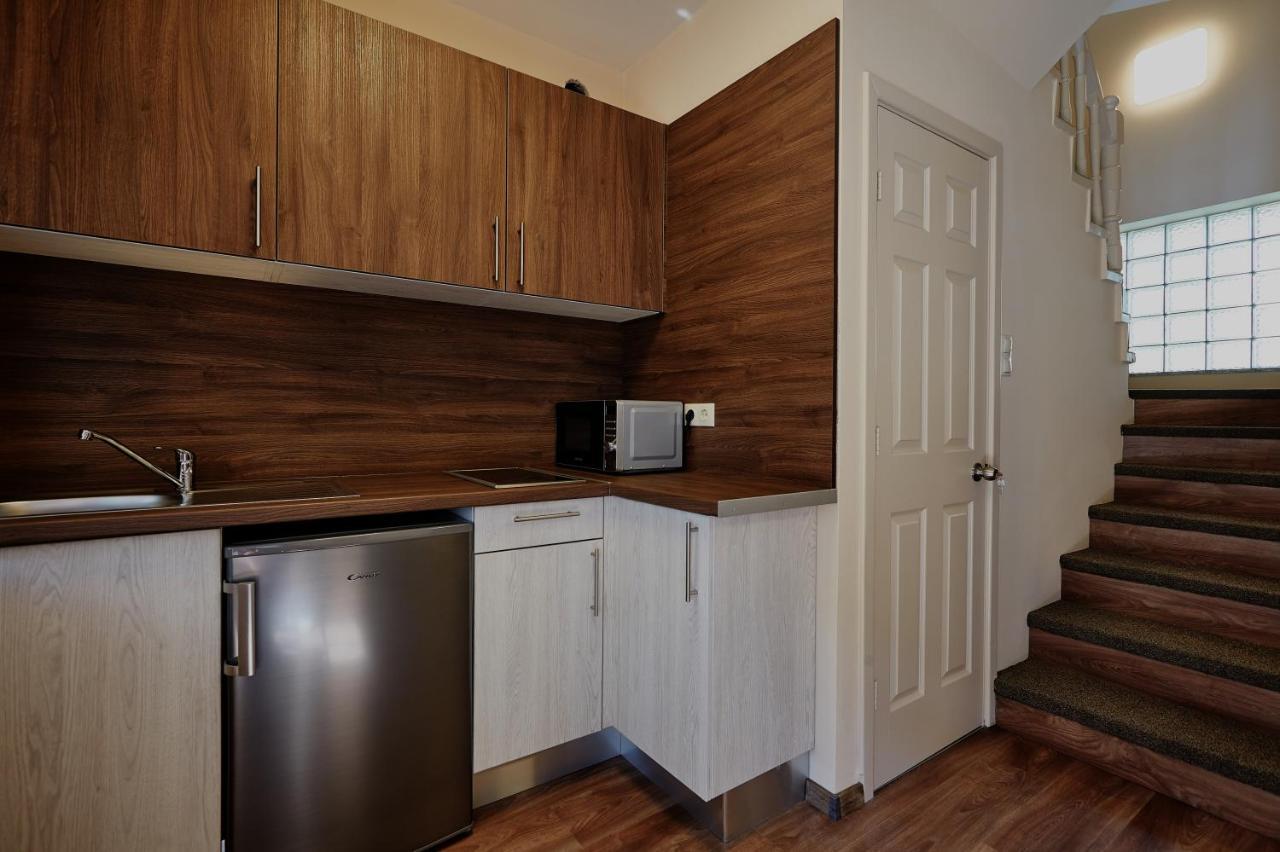 Ovar Apartman Мошонмадяровар Екстер'єр фото