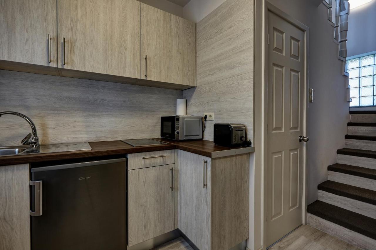 Ovar Apartman Мошонмадяровар Екстер'єр фото