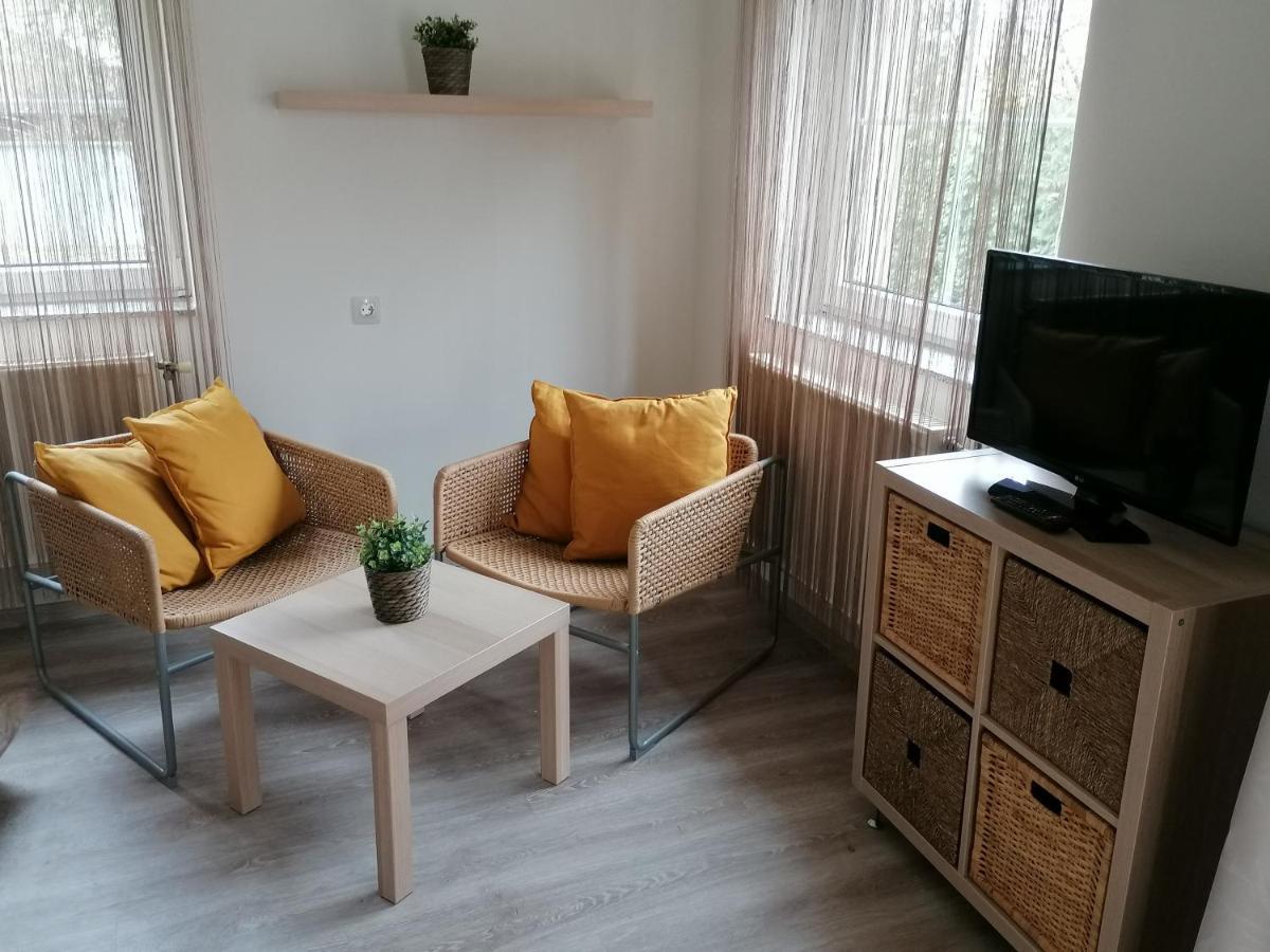Ovar Apartman Мошонмадяровар Екстер'єр фото